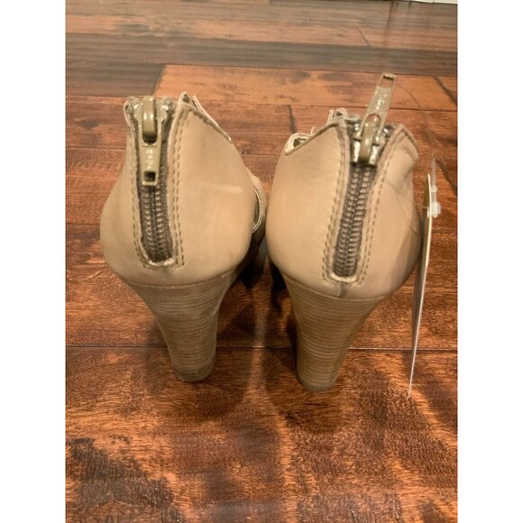 Seychelles Tan Leather Seychelles Peep Toe Wedge Heels, Size 7.5 (US) - Picture 5 of 8